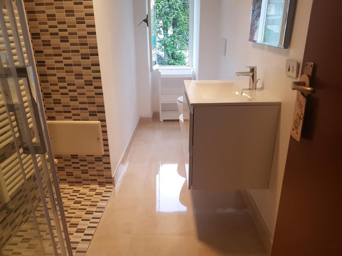 Villa Cardano Maccagno Close To Every Destination Exterior photo