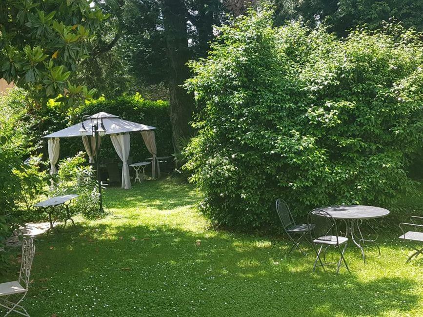 Villa Cardano Maccagno Close To Every Destination Exterior photo