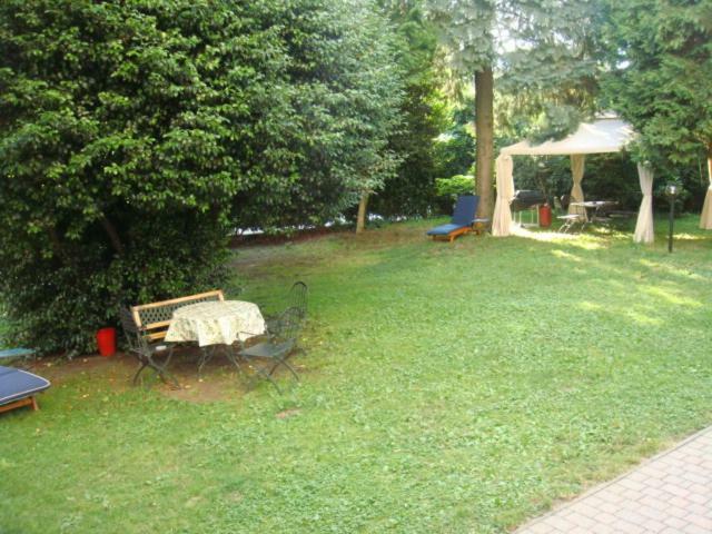 Villa Cardano Maccagno Close To Every Destination Exterior photo